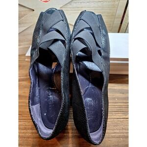 Vaneli Chic Elastic Crossover Comfort Slip On Wedge Heel 8W Black Peep Toe #563